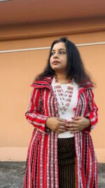 Tribal fabric long shrug with collar and pockets . - Image 4