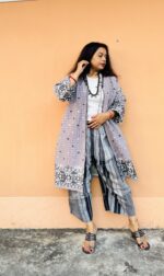 Tribal handwoven fabric long shrug with lining, pockets and lace. - Image 3