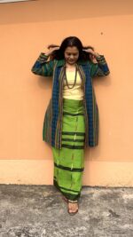 Dokhona long Shrug with collars and pockets - Image 2