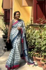 Mulmul Saree with Gamcha Border