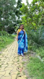 Tye-n-Dye Mulmul Saree with Lace Border - Image 4